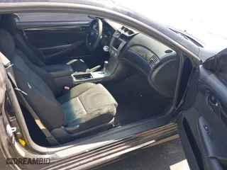 2004 Toyota Camry Solara SE with VIN 4T1CA38P24U015266, listed as a IAAI auction lot 41976105 with 221,942 mi miles. Bid and sale history available at carsss.com. Image 5.