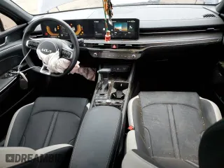 2025 Kia K5 GT-Line with VIN KNAG64J78S5269303, listed as a Copart auction lot 74175434 with 13,700 mi miles and Salvage Title. Bid and sale history available at carsss.com. Image 8.