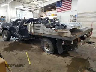 1999 Ford F-250 XL z VIN 1FTNX21L8XEE48425, wystawiony jako Copart lot #85552704 z przebiegiem 143 929 mil mil oraz Szkoda całkowita • Salvage title. Historia ofert i sprzedaży dostępna na DreamBid. Obrazek 2.