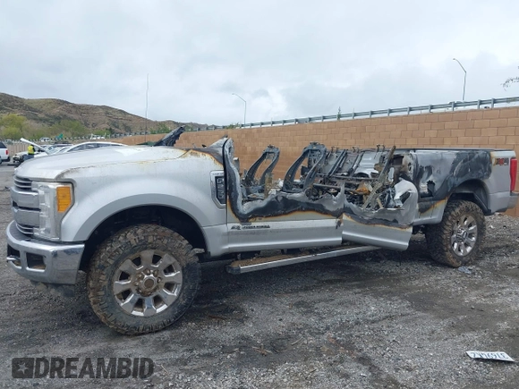 2017 Ford Super Duty F-250 SRW Lariat with VIN 1FT7W2BT7HEF39231, listed as a IAAI auction lot 41805246 with 1 mi miles. Bid and sale history available at carsss.com. Image 6.