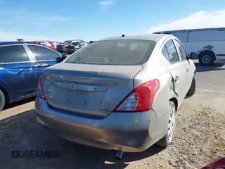 2014 Nissan Versa SV with VIN 3N1CN7AP8EL828670, listed as a IAAI auction lot 41584783 with 154,769 mi miles and . Bid and sale history available at carsss.com. Image 16.