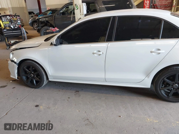 2017 Volkswagen Jetta S with VIN 3VW2B7AJXHM296816, listed as a IAAI auction lot 42118042 with 124,311 mi miles and . Bid and sale history available at DreamBid. Image 14.