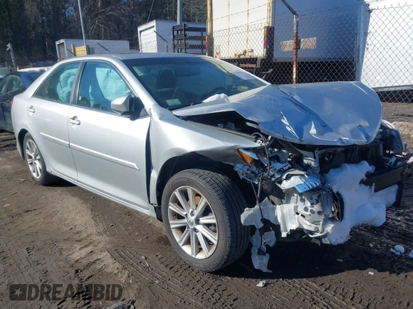 2014 Toyota Camry SE with VIN 4T1BK1FK6EU548176, listed as a IAAI auction lot 41392975 with 143,249 mi miles. Bid and sale history available at carsss.com. Image 1.