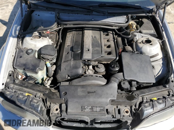 2001 BMW 3 Series 325Ci with VIN WBABS33401JY54613, listed as a Copart auction lot 49058085 with 0 mi miles and Non Repairable. Bid and sale history available at carsss.com. Image 13.