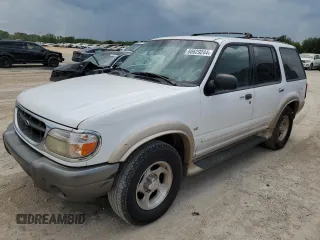 2000 Ford Explorer Eddie Bauer с VIN 1FMDU84P6YUA66404, выставлен на аукционе Copart как лот 60629244 с пробегом 259 086 миль миль и Списание • Salvage title. История ставок и продаж доступна на DreamBid. Изображение 1.