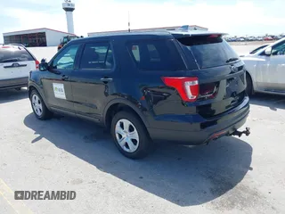 2016 Ford Police Interceptor Utility z VIN 1FM5K8AR2GGB07317, wystawiony jako IAAI lot #42337310 z przebiegiem 166 786 mil mil oraz . Historia ofert i sprzedaży dostępna na DreamBid. Obrazek 3.