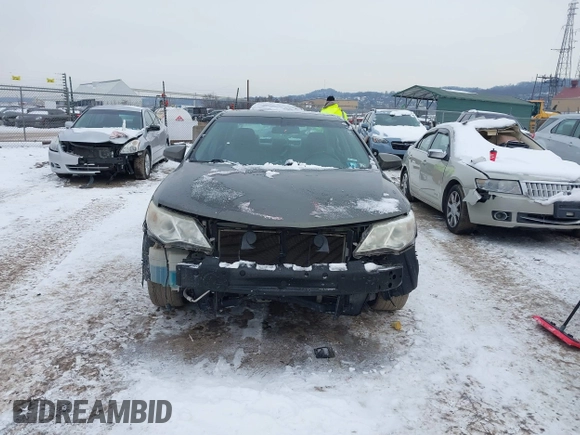 2014 Toyota Camry L with VIN 4T1BF1FK5EU774116, listed as a IAAI auction lot 41286569 with 184,797 mi miles. Bid and sale history available at carsss.com. Image 12.