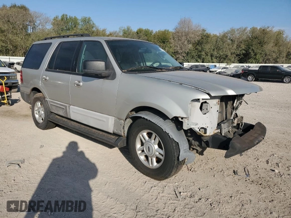 2005 Ford Expedition Special Service с VIN 1FMPU15585LA89766, выставлен на аукционе Copart как лот 75751994 с пробегом Не указан миль и Списание • Salvage title. История ставок и продаж доступна на DreamBid. Изображение 4.