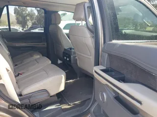 2019 Ford Expedition Limited z VIN 1FMJU2AT7KEA58041, wystawiony jako IAAI lot #42024953 z przebiegiem 71 036 mil mil oraz . Historia ofert i sprzedaży dostępna na DreamBid. Obrazek 8.