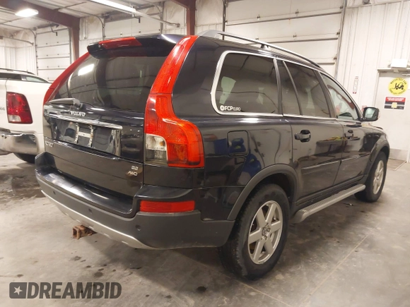 2007 Volvo XC90 I6 with VIN YV4CZ982671353700, listed as a IAAI auction lot 42011095 with 201,566 mi miles and . Bid and sale history available at DreamBid. Image 4.