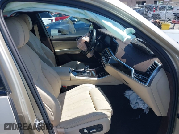 2019 BMW X5 xDrive40i z VIN 5UXCR6C54KLL62006, wystawiony jako IAAI lot #42149795 z przebiegiem 57 470 mil mil oraz . Historia ofert i sprzedaży dostępna na DreamBid. Obrazek 5.