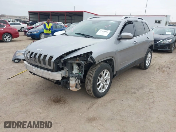 2014 Jeep Cherokee Latitude with VIN 1C4PJMCS7EW220899, listed as a IAAI auction lot 41973561 with 135,572 mi miles. Bid and sale history available at carsss.com. Image 21.