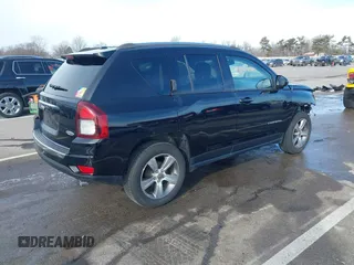 2016 Jeep Compass Latitude with VIN 1C4NJCEA5GD803959, listed as a IAAI auction lot 41443900 with 97,916 mi miles and . Bid and sale history available at DreamBid. Image 4.