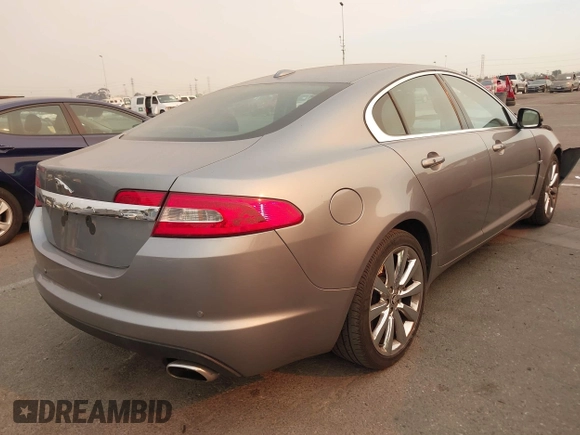 2010 Jaguar XF Premium Luxury with VIN SAJWA0GB6ALR78860, listed as a IAAI auction lot 41283135 with 89,745 mi miles. Bid and sale history available at carsss.com. Image 4.