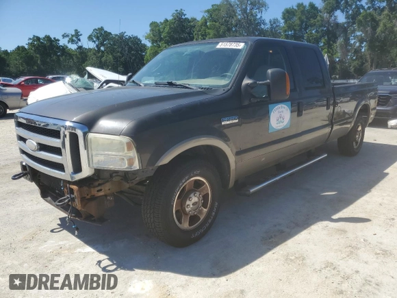 2005 Ford Super Duty F-250 XL with VIN 1FTSW20555EC82046, listed as a Copart auction lot 51578735 with 161,088 mi miles and Salvage Title. Bid and sale history available at carsss.com. Image 1.