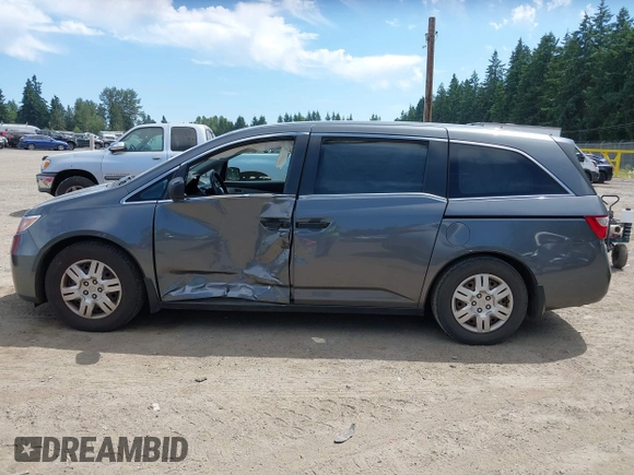2012 Honda Odyssey LX с VIN 5FNRL5H23CB049703, выставлен на аукционе IAAI как лот 42467459 с пробегом 96 247 миль миль и . История ставок и продаж доступна на DreamBid. Изображение 14.