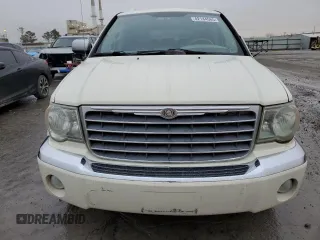 2008 Chrysler Aspen Limited z VIN 1A8HX58298F138266, wystawiony jako Copart lot #42144565 z przebiegiem 281 420 mil mil oraz Szkoda całkowita • Salvage title. Historia ofert i sprzedaży dostępna na DreamBid. Obrazek 5.