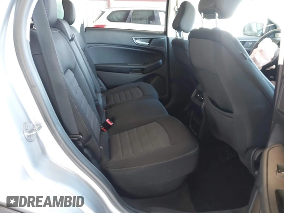 2020 Ford Edge SE z VIN 2FMPK3G97LBA60726, wystawiony jako IAAI lot #41996884 z przebiegiem 62 817 mil mil oraz . Historia ofert i sprzedaży dostępna na DreamBid. Obrazek 8.