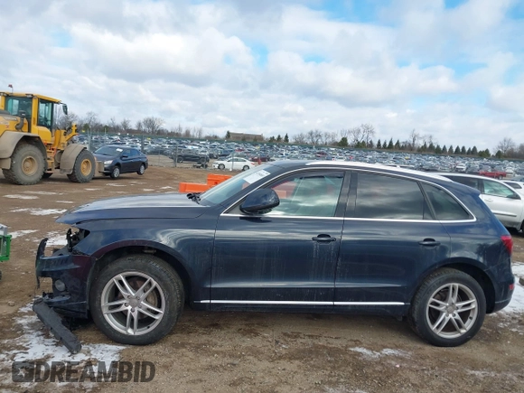 2014 Audi Q5 Premium Plus with VIN WA1LFAFP7EA124297, listed as a IAAI auction lot 41304869 with 109,545 mi miles. Bid and sale history available at carsss.com. Image 14.