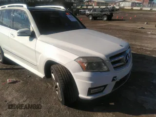 2010 Mercedes-Benz GLK with VIN WDCGG8HB5AF505748, listed as a IAAI auction lot 40982801 with 172,371 mi miles. Bid and sale history available at carsss.com. Image 1.
