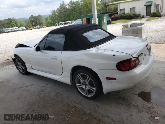 2004 Mazda MX-5 Miata LS z VIN JM1NB353640407864, wystawiony jako Copart lot #53951315 z przebiegiem 116 295 mil mil oraz Szkoda całkowita • Salvage title. Historia ofert i sprzedaży dostępna na DreamBid. Obrazek 2.