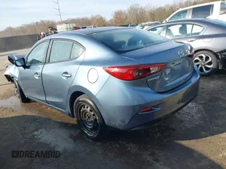 2015 Mazda 3 i SV with VIN JM1BM1T78F1271497, listed as a IAAI auction lot 40878398 with 127,617 mi miles. Bid and sale history available at carsss.com. Image 3.