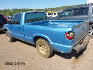 1996 Chevrolet S-10 with VIN 1GCCS1447T8157430, listed as a IAAI auction lot 41998677 with 242,109 mi miles and . Bid and sale history available at DreamBid. Image 3.
