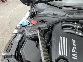 2018 BMW M3 CS z VIN WBS8M9C57J5J79525, wystawiony jako Copart lot #85878765 z przebiegiem 46 447 mil mil oraz Szkoda całkowita • Salvage title. Historia ofert i sprzedaży dostępna na DreamBid. Obrazek 13.