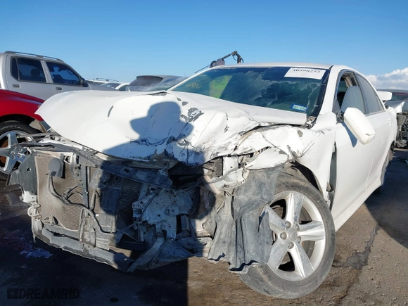2011 Toyota Camry LE with VIN 4T1BF3EK8BU701377, listed as a IAAI auction lot 40990252 with 1 mi miles. Bid and sale history available at carsss.com. Image 6.