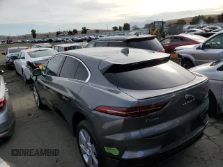 2020 Jaguar I-Pace SE z VIN SADHC2S10L1F83543, wystawiony jako Copart lot #78755163 z przebiegiem 18 792 mil mil oraz . Historia ofert i sprzedaży dostępna na DreamBid. Obrazek 2.