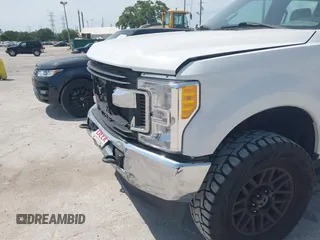 2017 Ford F-250 Lariat с VIN 1FT7W2BT4HEB26859, выставлен на аукционе IAAI как лот 42387817 с пробегом 160 614 миль миль и . История ставок и продаж доступна на DreamBid. Изображение 19.