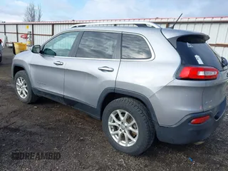 2014 Jeep Cherokee Altitude with VIN 1C4PJMCB2EW172275, listed as a IAAI auction lot 41923246 with 197,274 mi miles and . Bid and sale history available at DreamBid. Image 3.