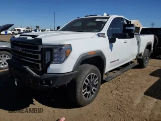 2023 GMC Sierra 3500HD AT4 z VIN 1GT49VEY3PF245031, wystawiony jako Copart lot #77260884 z przebiegiem Nie podano mil oraz Szkody całkowita. Historia ofert i sprzedaży dostępna na DreamBid. Obrazek 1.