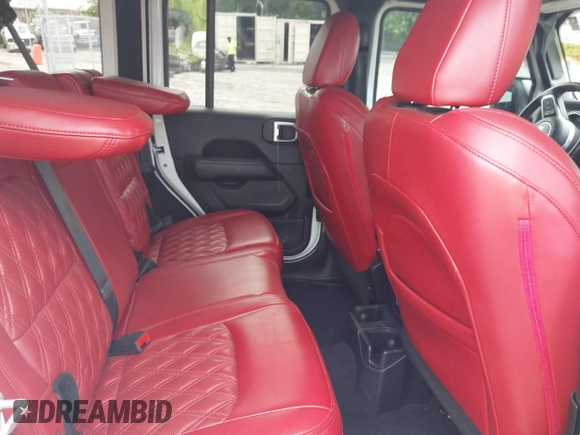 2019 Jeep Wrangler Unlimited Sahara with VIN 1C4HJXEN2KW558851, listed as a IAAI auction lot 42205584 with 175,701 mi miles and . Bid and sale history available at DreamBid. Image 8.