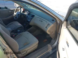 2002 Honda Accord LX with VIN 3HGCG56412G702456, listed as a IAAI auction lot 42040650 with 203,310 mi miles and . Bid and sale history available at DreamBid. Image 5.
