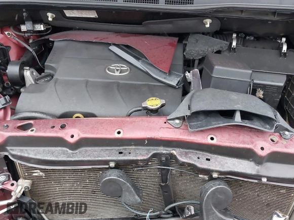 2014 Toyota Sienna XLE with VIN 5TDYK3DC0ES510579, listed as a IAAI auction lot 41470424 with 304,620 mi miles and . Bid and sale history available at DreamBid. Image 10.
