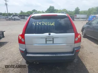 2004 Volvo XC90 z VIN YV1CM59HX41071336, wystawiony jako IAAI lot #42424564 z przebiegiem 103 673 mil mil oraz . Historia ofert i sprzedaży dostępna na DreamBid. Obrazek 16.