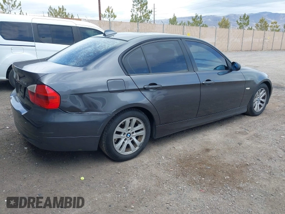 2007 BMW 3 Series 328xi with VIN WBAVC93547K033541, listed as a IAAI auction lot 41868339 with 190,503 mi miles. Bid and sale history available at carsss.com. Image 4.