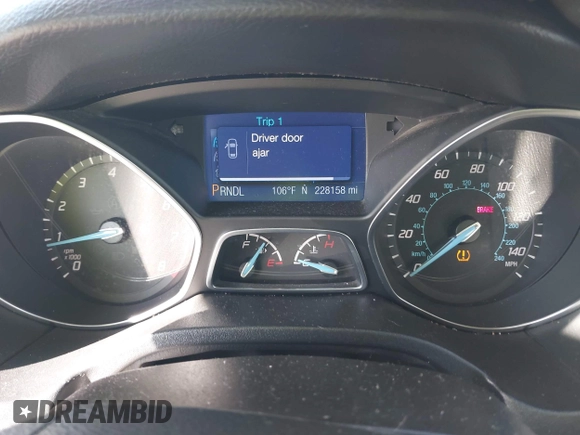 2013 Ford Focus SE with VIN 1FADP3K24DL280819, listed as a IAAI auction lot 41991923 with 228,158 mi miles. Bid and sale history available at carsss.com. Image 7.
