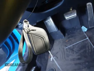 2020 Chevrolet Corvette 2LT z VIN 1G1Y72D44L5117409, wystawiony jako IAAI lot #41913012 z przebiegiem 64 027 mil mil oraz . Historia ofert i sprzedaży dostępna na DreamBid. Obrazek 11.