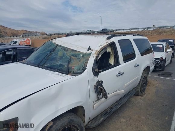 2009 Chevrolet Suburban LT w/2LT with VIN 1GNFC26089R171048, listed as a IAAI auction lot 41464986 with 1 mi miles. Bid and sale history available at carsss.com. Image 6.