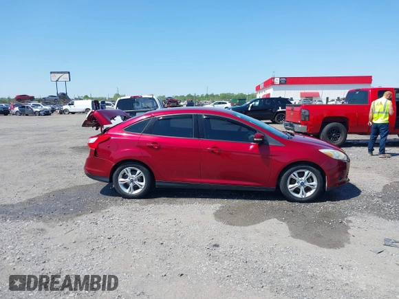 2014 Ford Focus SE with VIN 1FADP3F22EL171416, listed as a IAAI auction lot 41982150 with 130,782 mi miles. Bid and sale history available at carsss.com. Image 13.
