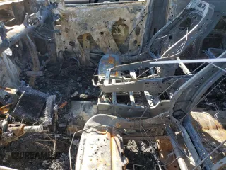 2023 GMC Sierra 3500HD Pro z VIN 1GT49SEY3PF120979, wystawiony jako Copart lot #52099984 z przebiegiem Nie podano mil oraz Szkody całkowita. Historia ofert i sprzedaży dostępna na DreamBid. Obrazek 7.
