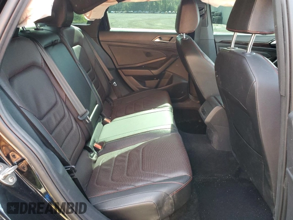 2022 Volkswagen Jetta GLI Autobahn z VIN 3VW2T7BU9NM001125, wystawiony jako Copart lot #63328954 z przebiegiem 86 703 mil mil oraz Szkoda całkowita • Salvage title. Historia ofert i sprzedaży dostępna na DreamBid. Obrazek 10.