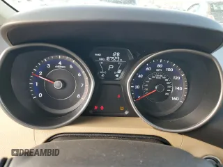 2012 Hyundai Elantra Limited z VIN 5NPDH4AE5CH101733, wystawiony jako Copart lot #50702495 z przebiegiem 187 523 mil mil oraz Szkoda całkowita • Salvage title. Historia ofert i sprzedaży dostępna na DreamBid. Obrazek 9.