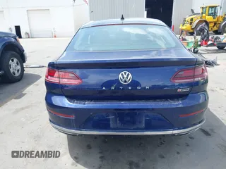 2019 Volkswagen Arteon SE с VIN WVWBR7AN3KE030990, выставлен на аукционе IAAI как лот 42130127 с пробегом 68 064 миль миль и . История ставок и продаж доступна на DreamBid. Изображение 17.