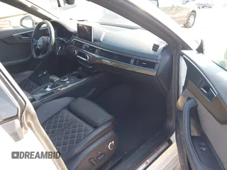 2018 Audi S5 Sportback Prestige z VIN WAUC4CF59JA044383, wystawiony jako IAAI lot #42195056 z przebiegiem 68 610 mil mil oraz . Historia ofert i sprzedaży dostępna na DreamBid. Obrazek 5.