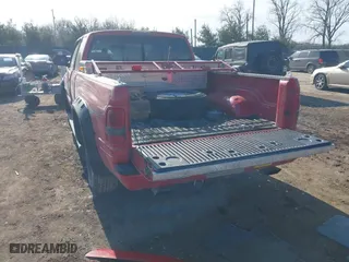 1998 Dodge Ram 1500 with VIN 3B7HC12Y2WM280819, listed as a IAAI auction lot 41525706 with 148,313 mi miles. Bid and sale history available at carsss.com. Image 3.