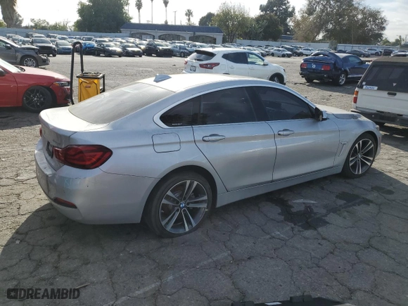2020 BMW 4 Series 430i with VIN WBA4J1C00LCE48774, listed as a Copart auction lot 84770554 with 17,174 mi miles and Clean Title. Bid and sale history available at carsss.com. Image 3.