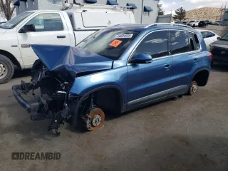 2017 Volkswagen Tiguan Wolfsburg Edition z VIN WVGRV7AX9HK012821, wystawiony jako Copart lot #44694935 z przebiegiem Nie podano mil oraz Szkoda całkowita • Salvage title. Historia ofert i sprzedaży dostępna na DreamBid. Obrazek 1.